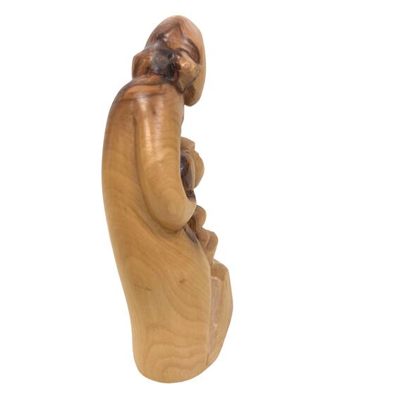 Holy Family Hand Sculpted‎ Olive Wood Figurine 4.5"Tx 2"w - Picture 10 of 13